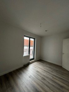 Wohnzimmer VERKAUF: 2-Raumwohnung im Stadtzentrum