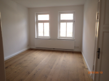 Wohnzimmer ger�umige 4-Zimmerwohnung im Erdgeschoss in zentrumsnaher Lage