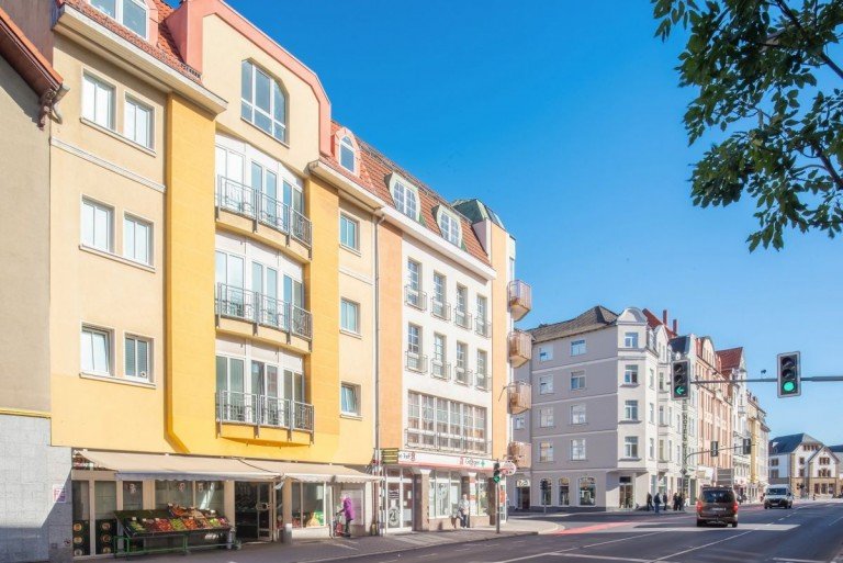 Au�enansicht Eisenach B�ro / Praxis Lichtdurchflutete B�ro- und Praxisr�ume mit Aufzug im Haus