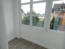 Loggia zentrumsnahe 4-Raum-Wohnung im 2. OG mit Wintergarten, Balkon und Garage