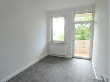 K�che zentrumsnahe 4-Raum-Wohnung im 2. OG mit Wintergarten, Balkon und Garage