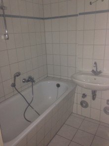 Bad kleine, preiswerte 2-Raumwohnung im 3. Obergeschoss