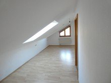 SZ traumhafte 2-Raum-Dachgeschosswohnung mit Balkon in ruhiger Wohnlage