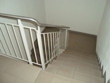 Treppenhaus Kapitalanleger aufgepasst!!! Zentral gelegene 2-Raumwohnung mit TG-Stellplatz in Eisenach