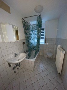 Bad Ger�umige 2-Raumwohnung mit Balkon und Stellplatz in Eisenach