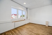 Behandlungsraum Gro�z�gige Praxis- / B�ror�ume im Zentrum Eisenachs mit Aufzug im Haus
