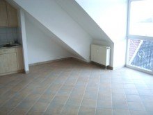 Wohnzimmer Kapitalanleger aufgepasst!!! Zentral gelegene 2-Raumwohnung mit TG-Stellplatz in Eisenach