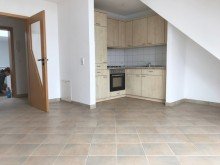 Wohnzimmer Kapitalanleger aufgepasst!!! Zentral gelegene 2-Raumwohnung mit TG-Stellplatz in Eisenach