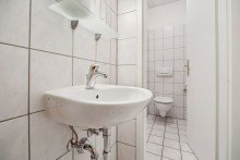 WC Gro�z�gige Praxis- / B�ror�ume im Zentrum Eisenachs mit Aufzug im Haus