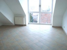 Wohnzimmer Kapitalanleger aufgepasst!!! Zentral gelegene 2-Raumwohnung mit TG-Stellplatz in Eisenach