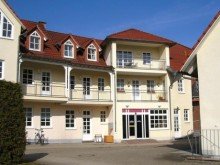 Hofansicht Ruhig gelegene 3-Raumwohnung mit nahegelegener idyllischer Landschaft