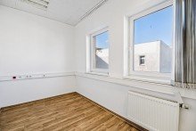 Behandlungsraum Gro�z�gige Praxis- / B�ror�ume im Zentrum Eisenachs mit Aufzug im Haus